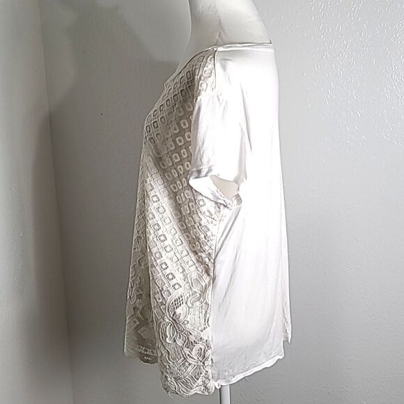 Soho White T-Shirt with Off-White Lace Overlay, Size XL - Picture 5 of 9